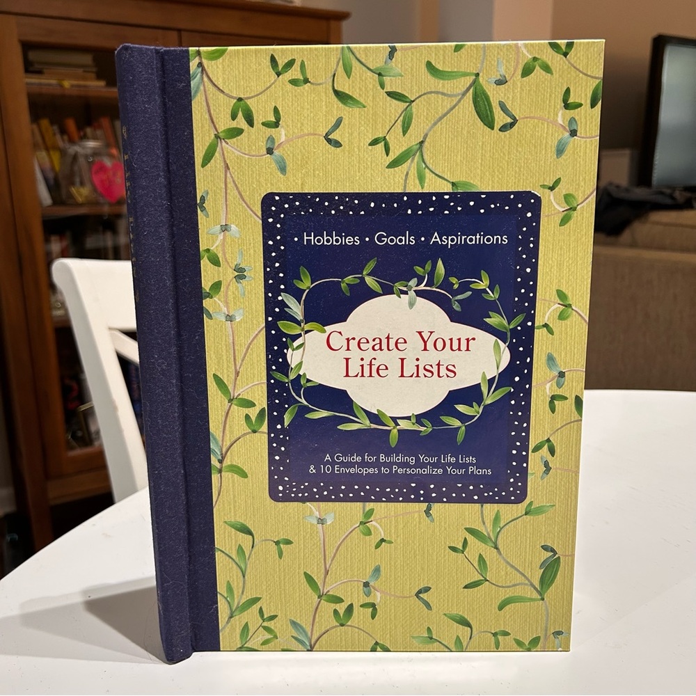 Life Lists: 10 Envelope Keepsake Book to Organize Your Plans